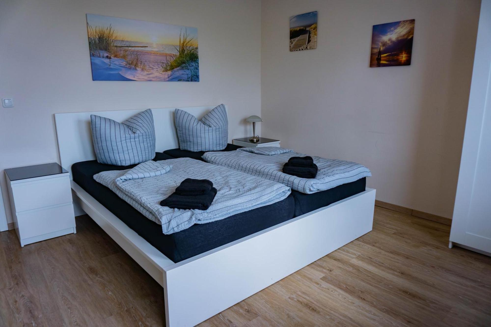 Ferienwohnung Haus Strandglueck - Urlaub Mit Blick Auf Den Duemmer See Lembruch Exterior foto