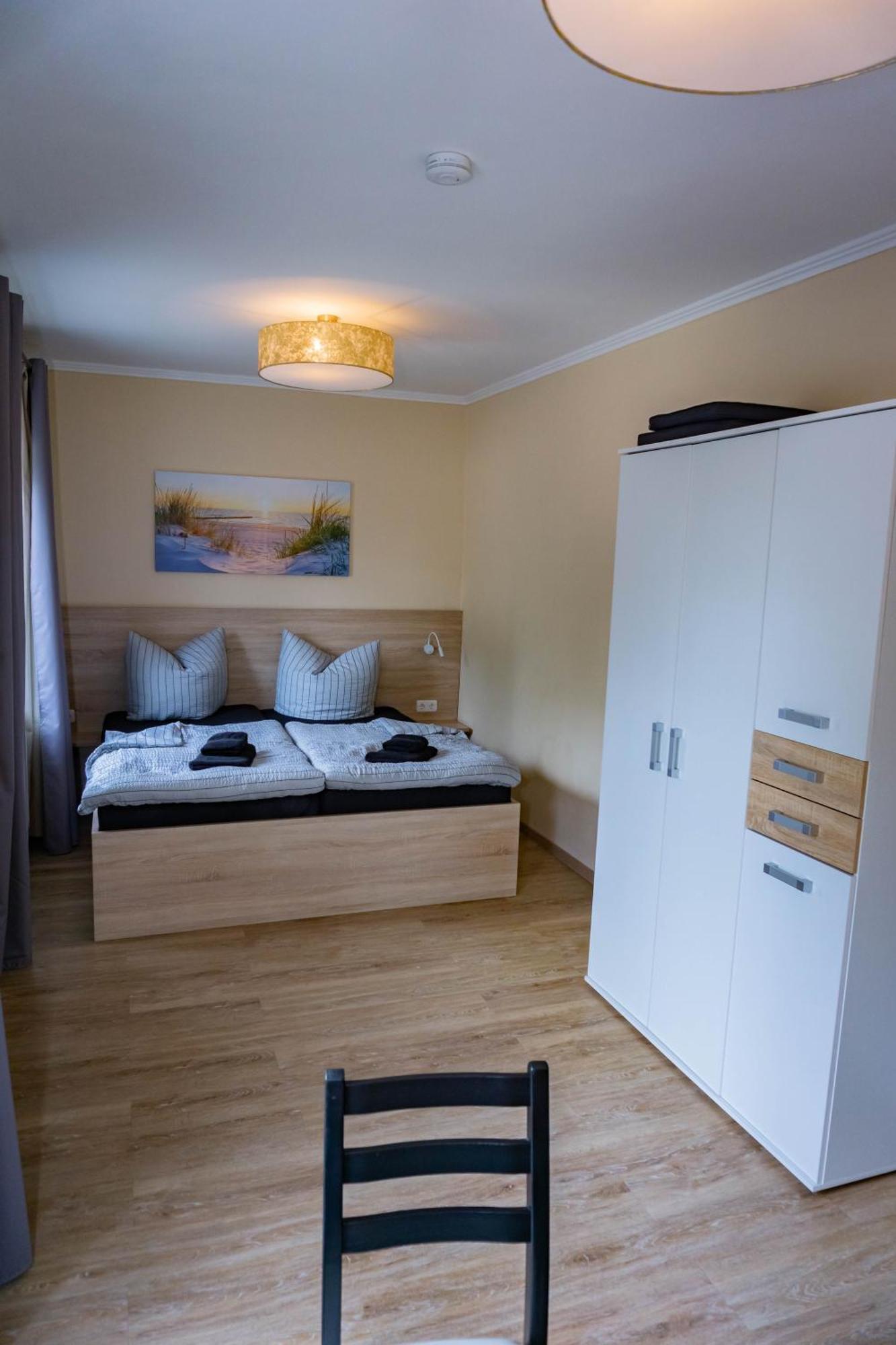 Ferienwohnung Haus Strandglueck - Urlaub Mit Blick Auf Den Duemmer See Lembruch Exterior foto