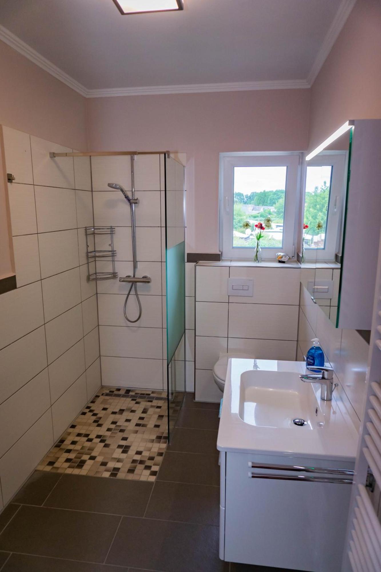Ferienwohnung Haus Strandglueck - Urlaub Mit Blick Auf Den Duemmer See Lembruch Exterior foto